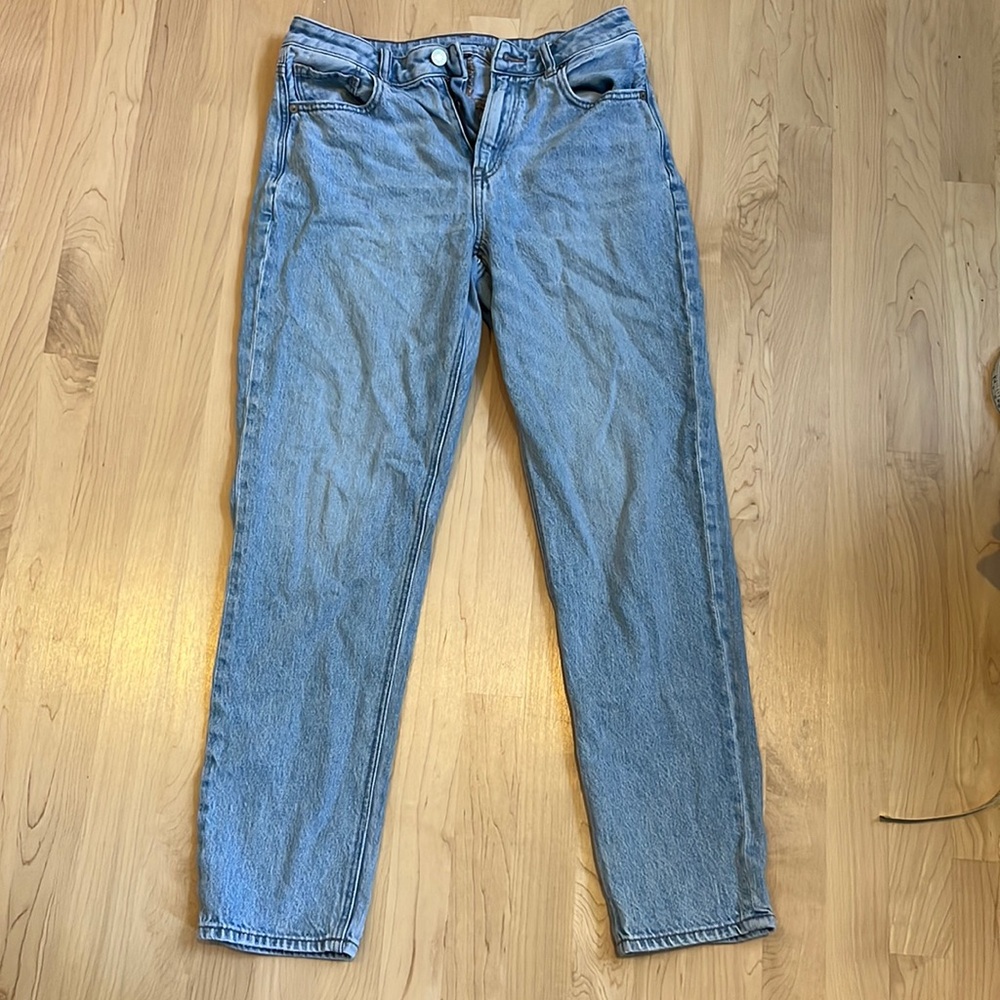 AE strigid mom jeans